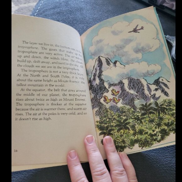 Air. Childrens Softback book - Picture 2 of 2